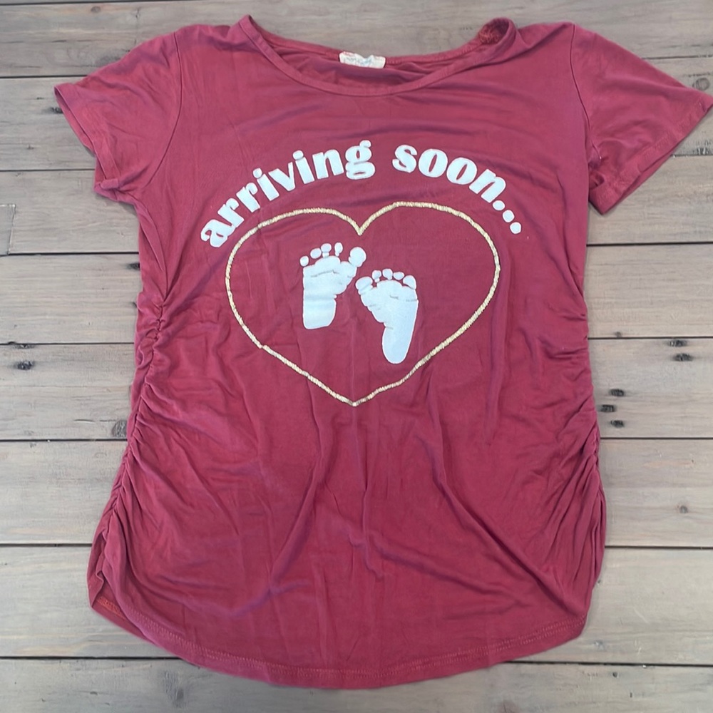 Arriving Soon Maternity TShirt L